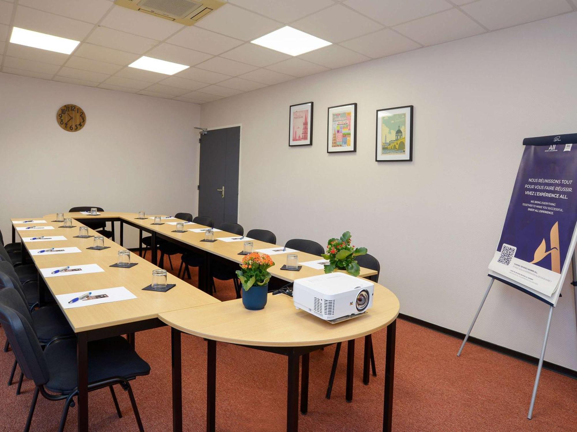 Ibis Budget Toulouse Centre Gare Екстериор снимка